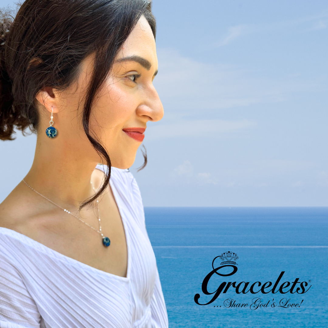 Deep Waters Necklace